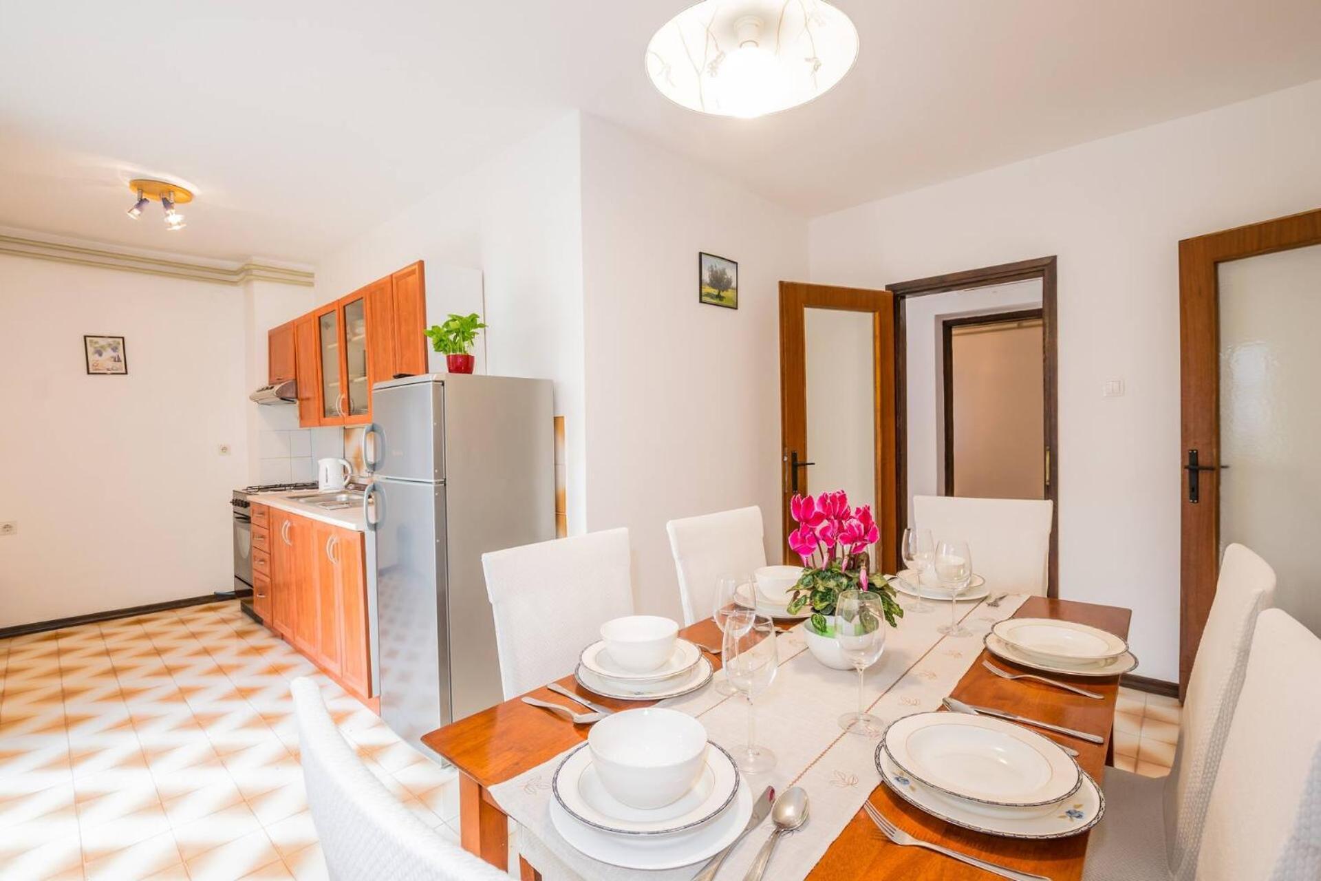 Family House With 2 Apartments - Irma 梅杜林 外观 照片